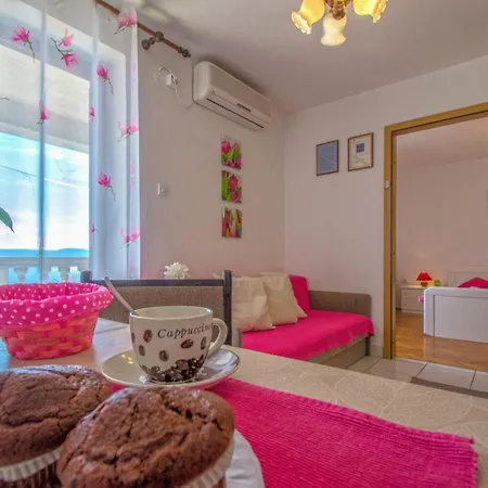 Miletic Mali 2-1 - Hr-10011-01 By Interhome Apartmán Novi Vinodolski